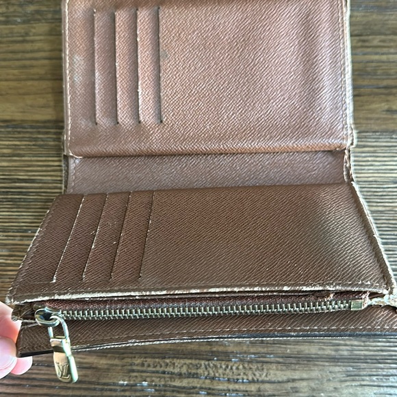 Louis Vuitton monogram wallet, see all pics for condition - Picture 4 of 11